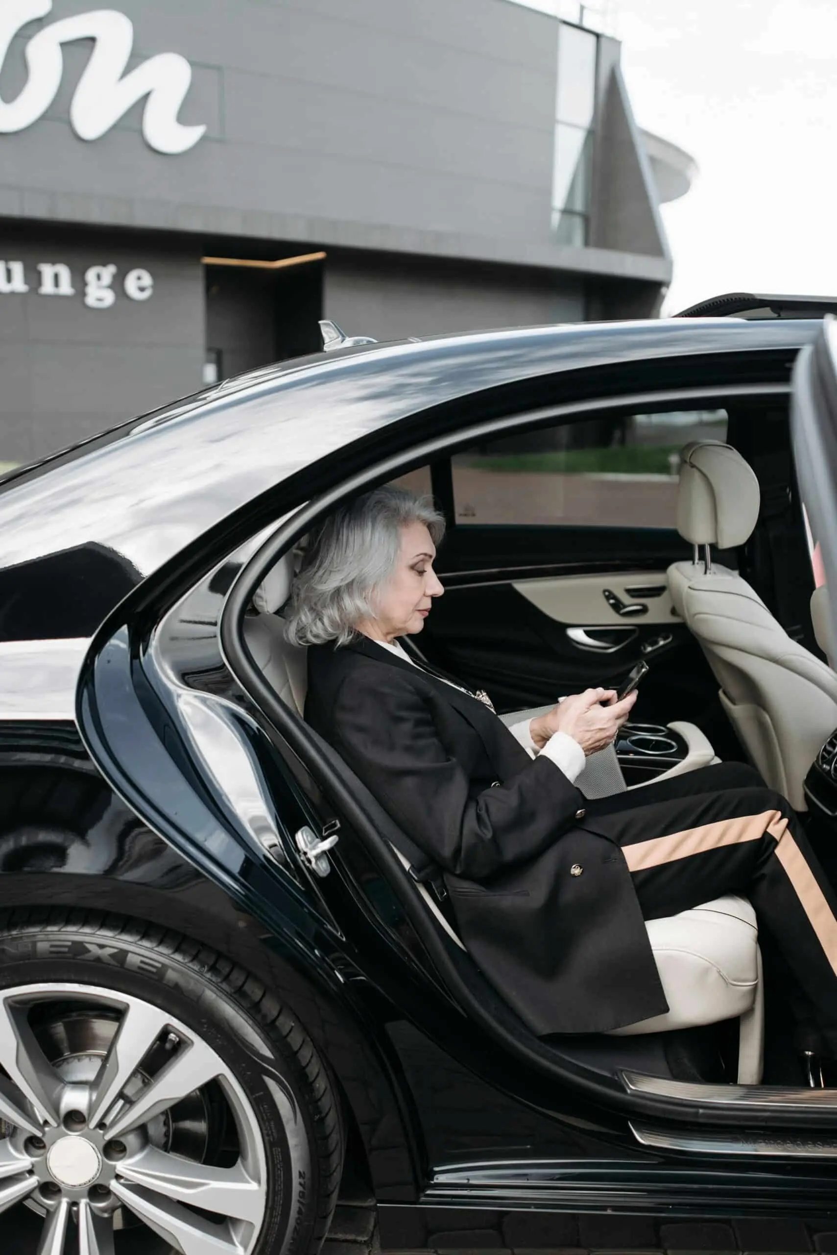 Corporate Taxi